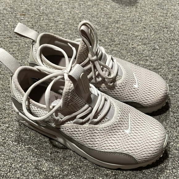 nike air max 2017 black red